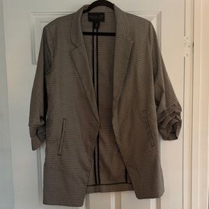 Rachel Zoe | cinched sleeve blazer